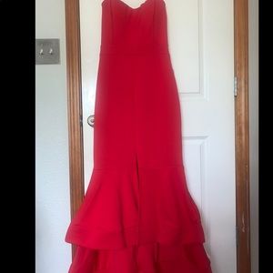 NEVER WORN Symphony Red prom Dress!